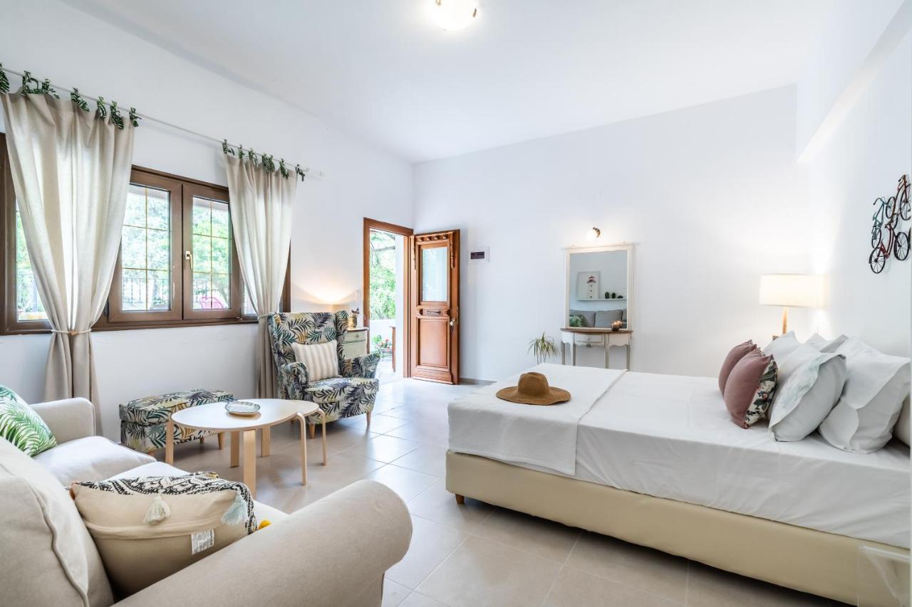 Oikia Guesthouse Stafylos Exteriér fotografie