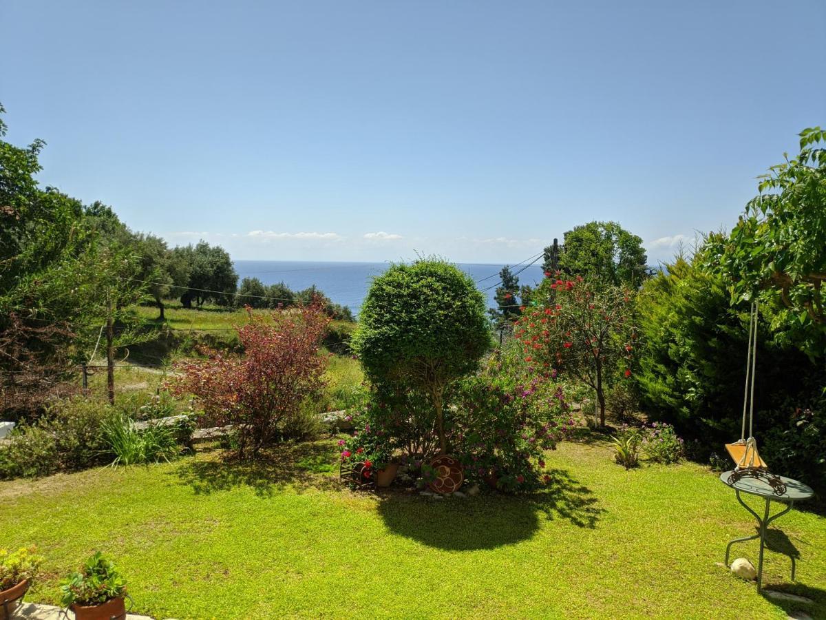 Oikia Guesthouse Stafylos Exteriér fotografie
